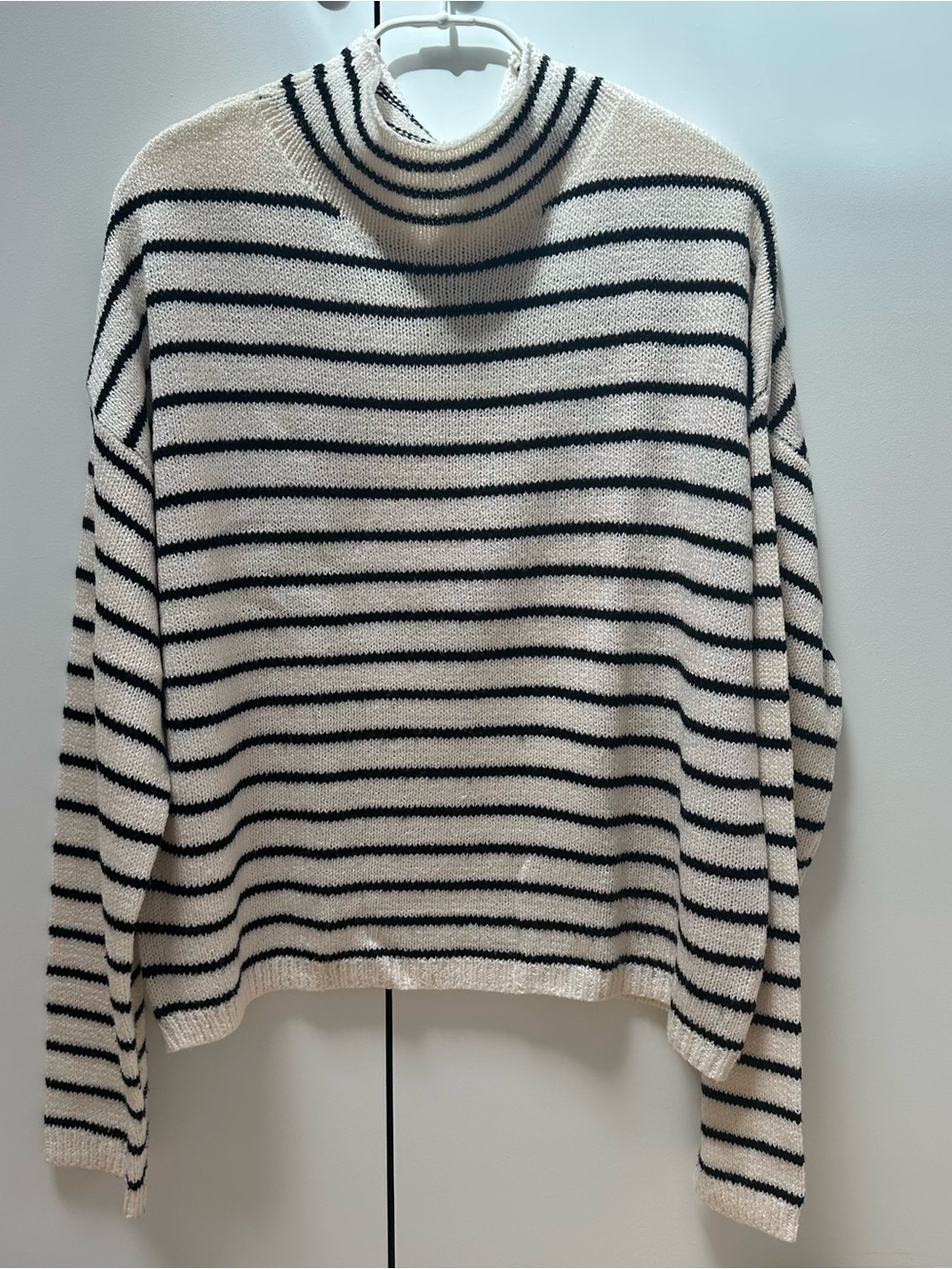 LINE & DOT - STRIPED MOCK NECK SWEATER - SIZE MEDIUM